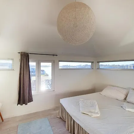 Gorgeous In Дом отдыха