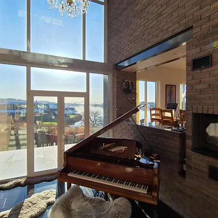 Дом отдыха Gorgeous In Хёугесунн